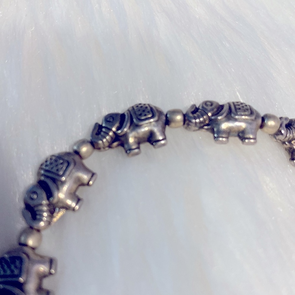 SOLD YEY !! Handmade Lucky Elephant Charms Beaded Bracelet Gift For - Picture 7 of 7